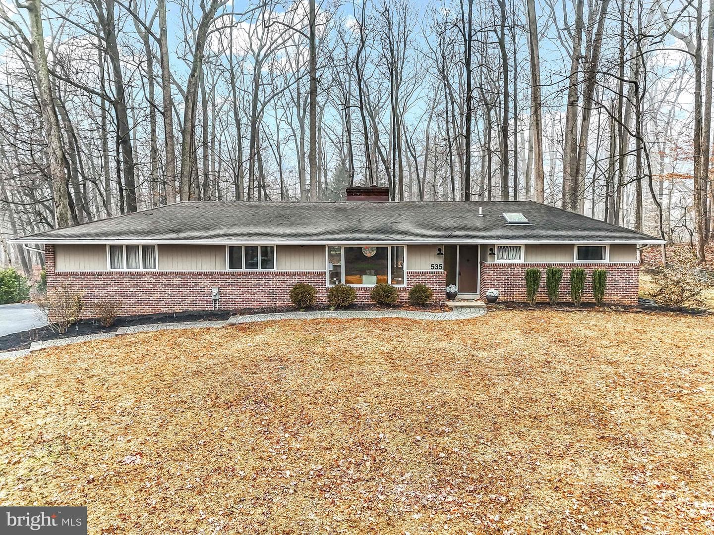 535 Webb Road photo 38