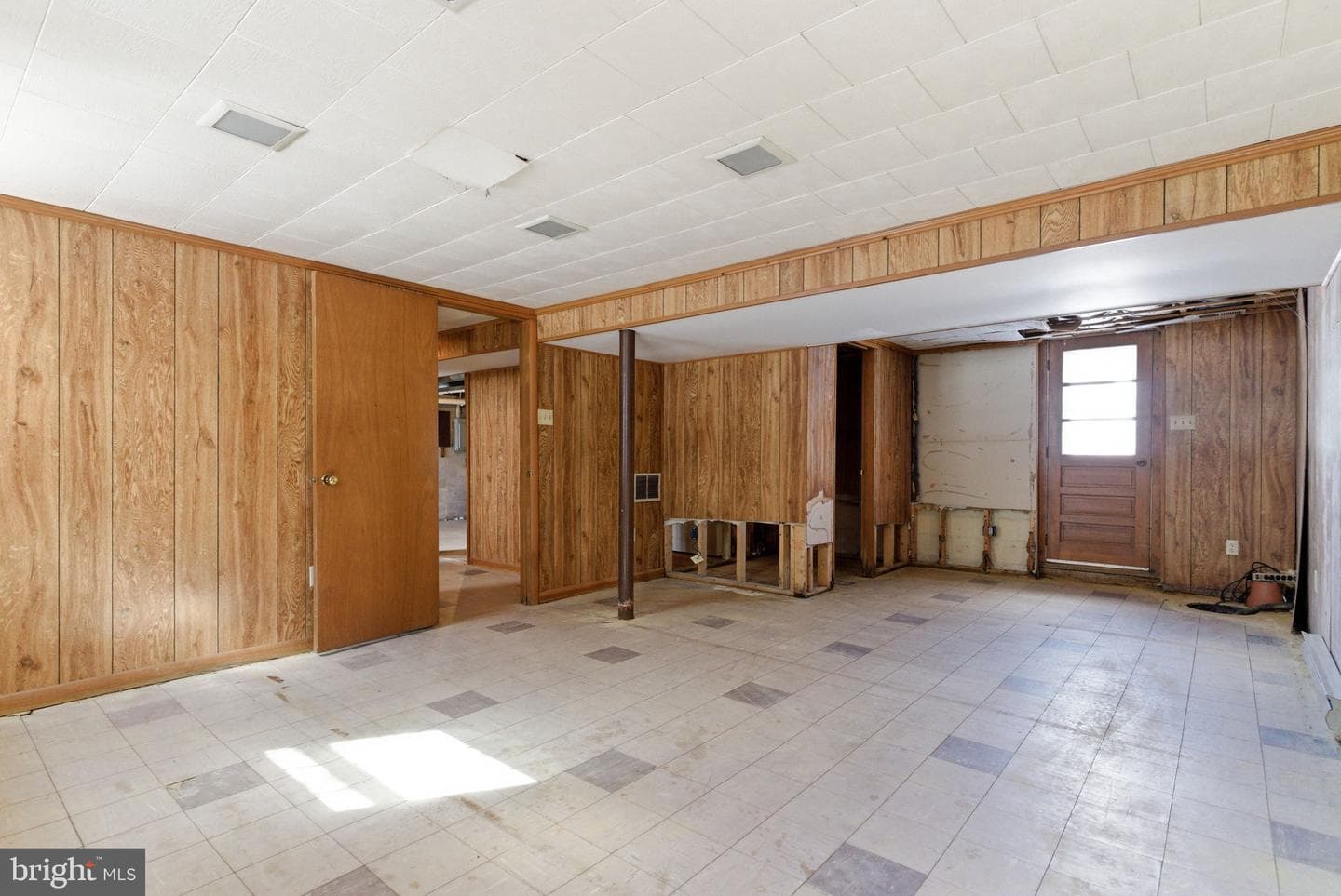 405 Sunset Drive photo 35
