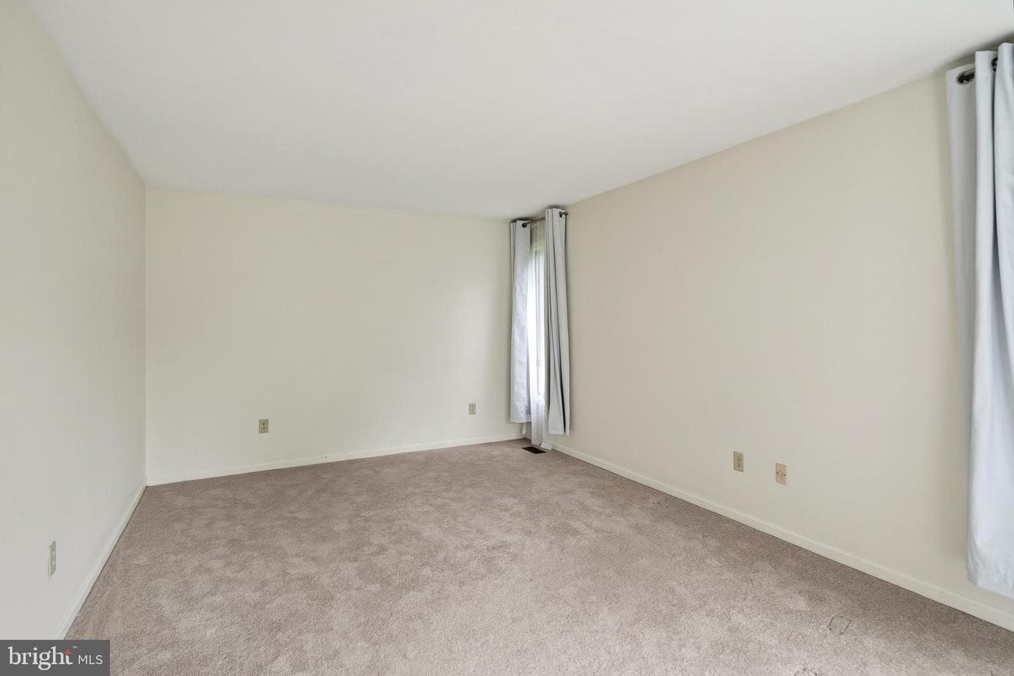 1110 Mews Lane photo 17