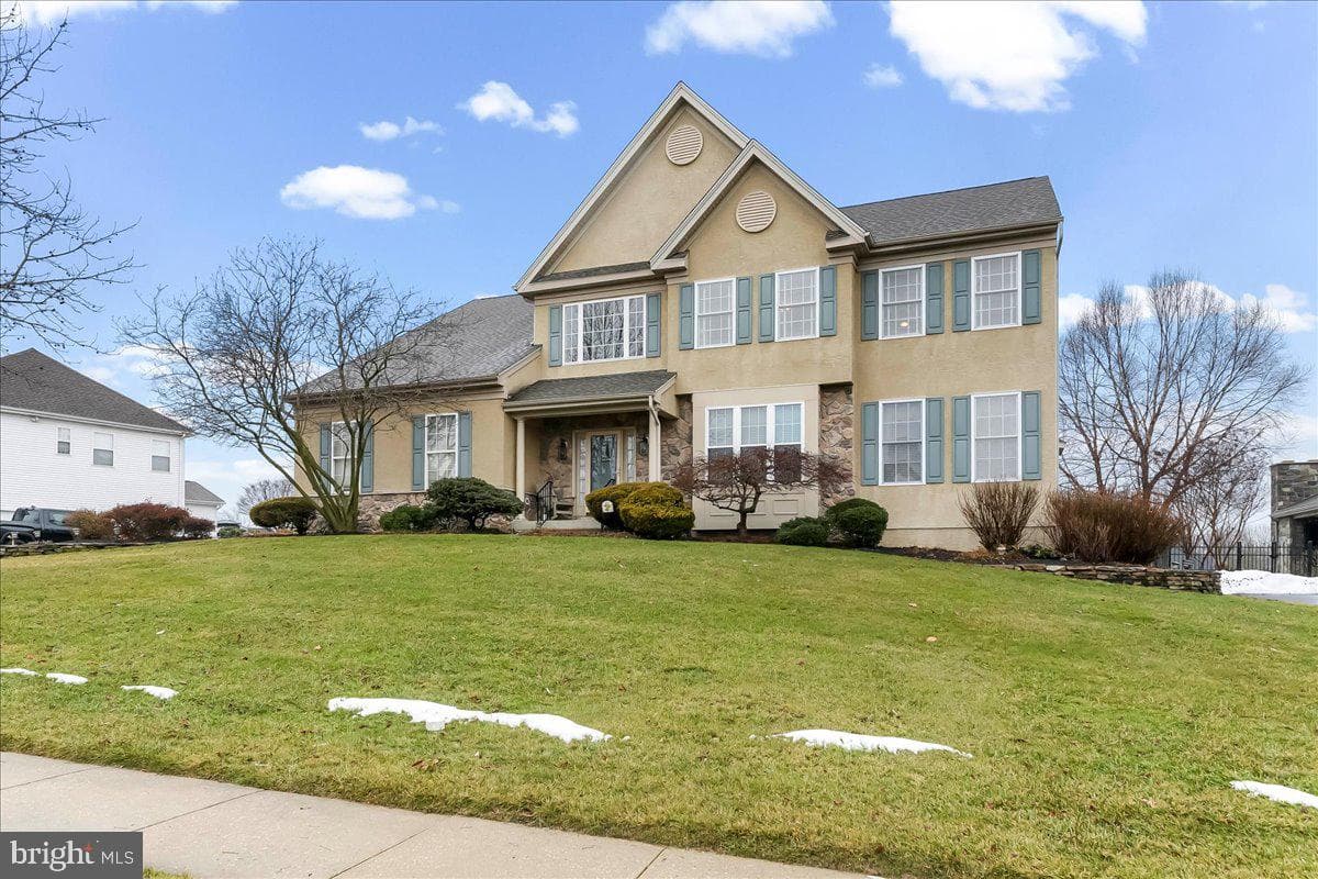 161 Candlewyck Drive photo 2