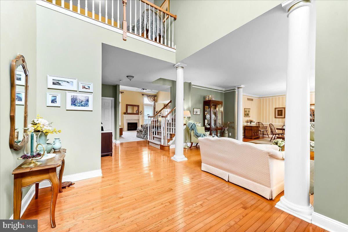 161 Candlewyck Drive photo 3