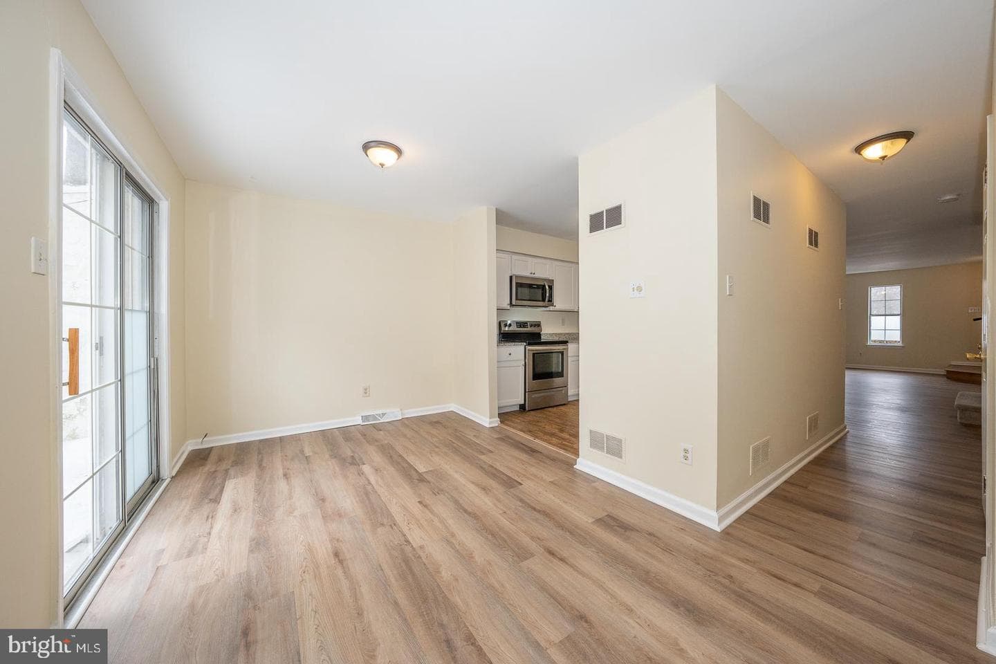 749 Bradford Terrace photo 11