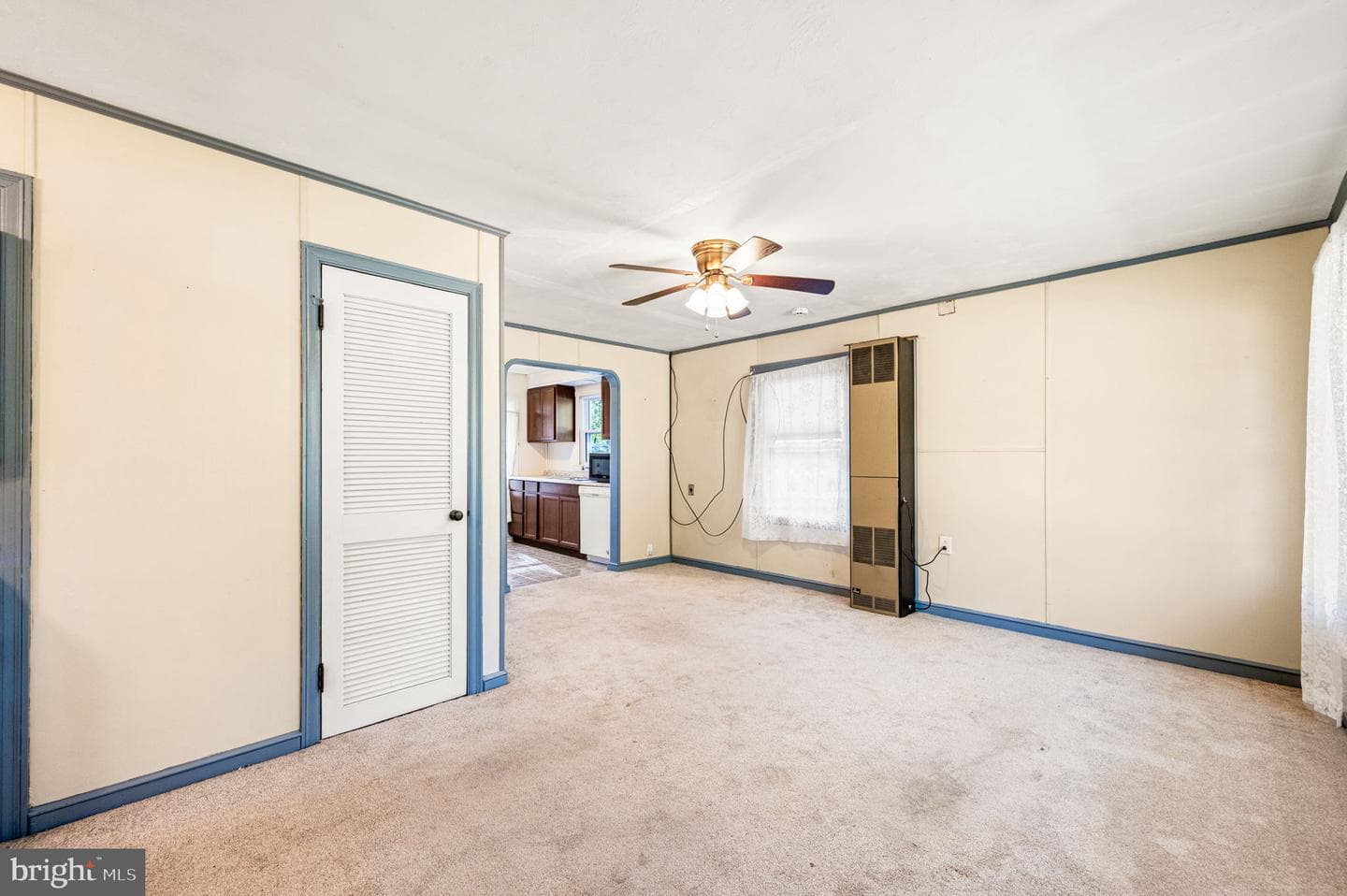 10 W Summit Avenue photo 5