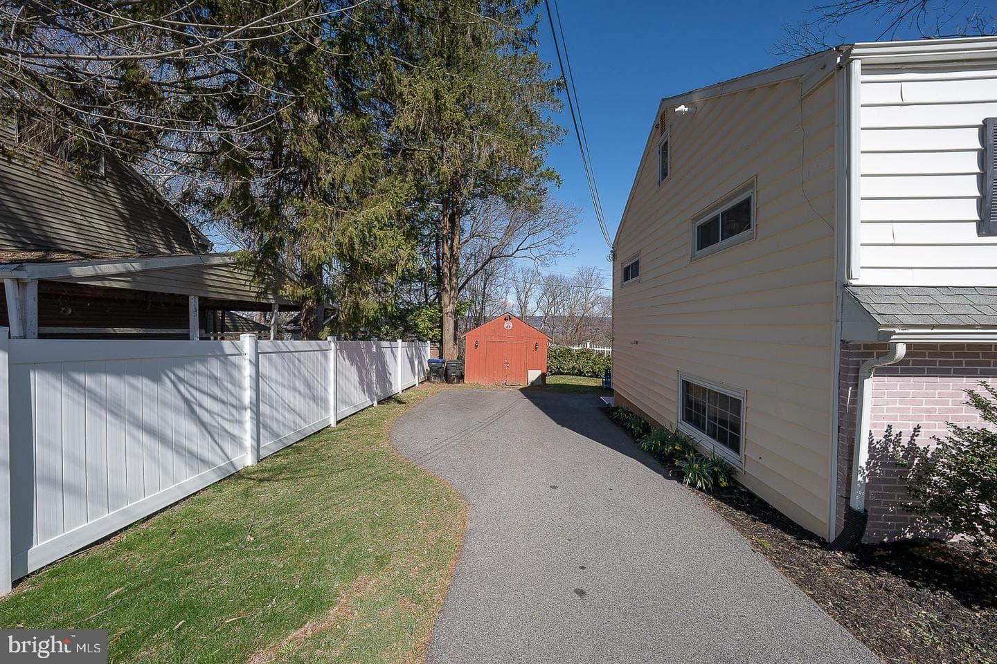 36 Sunset Drive photo 56