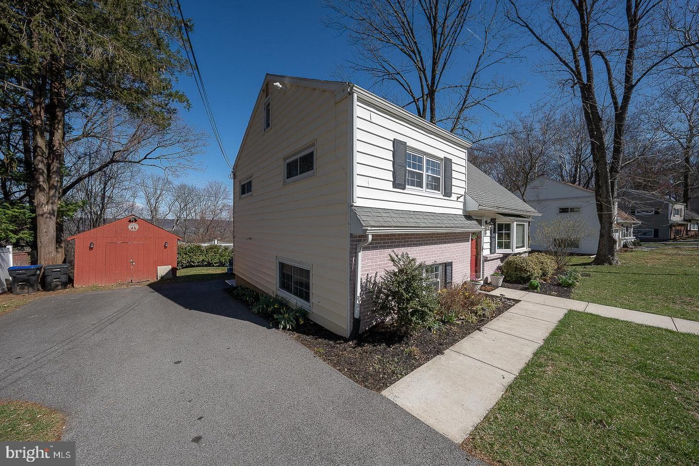 36 Sunset Drive photo 57