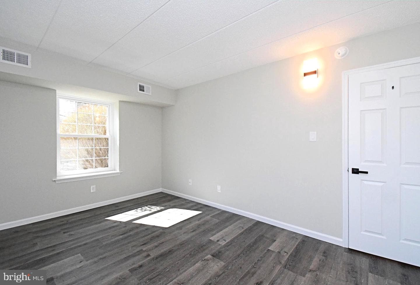 613 Washington Place #13 photo 14