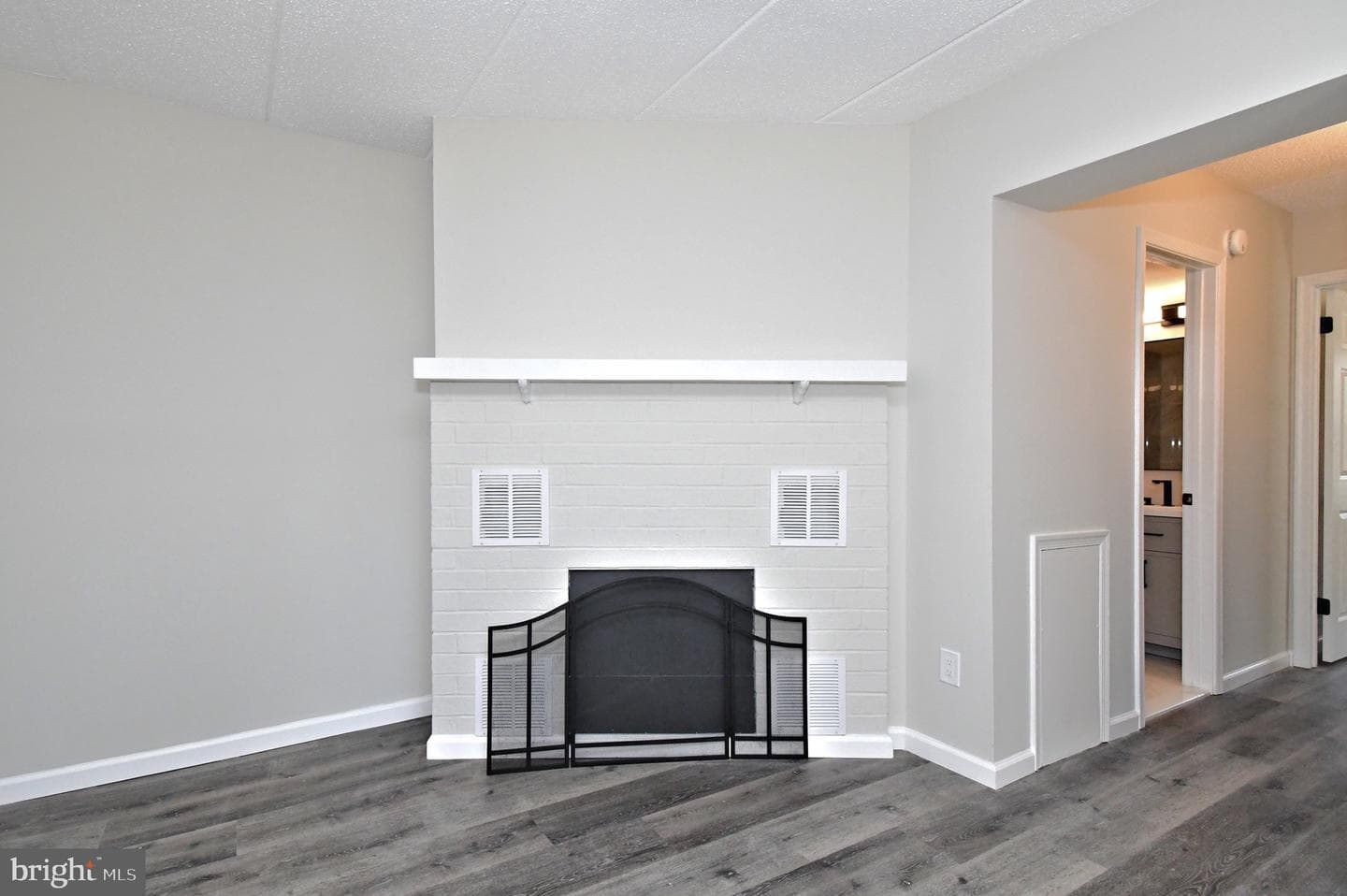 613 Washington Place #13 photo 20