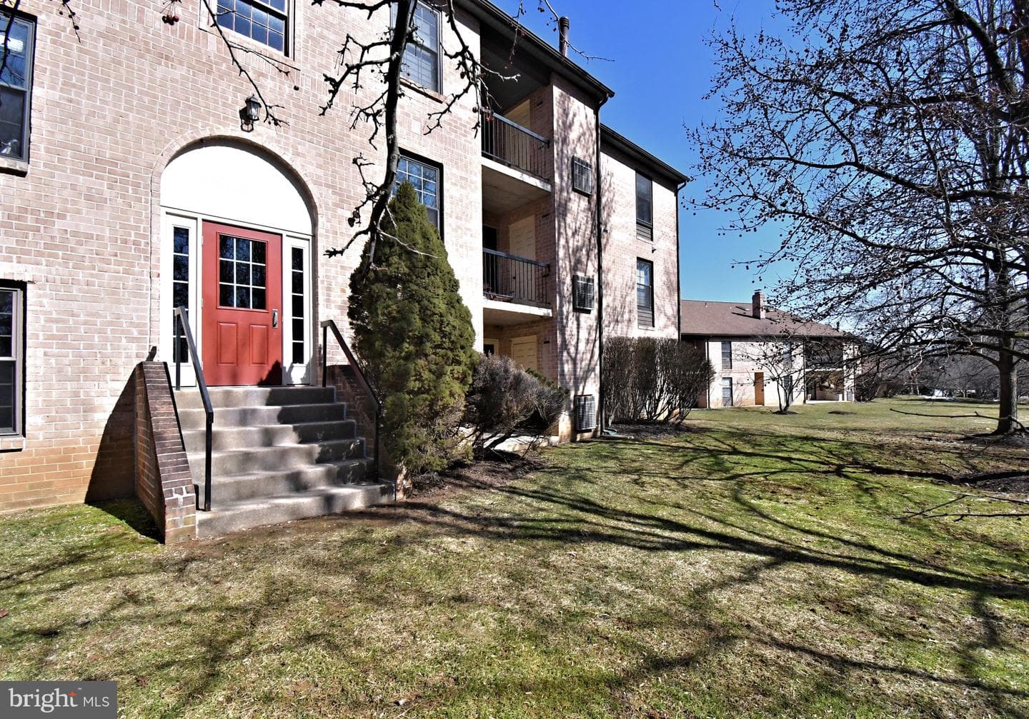 613 Washington Place #13 photo 3