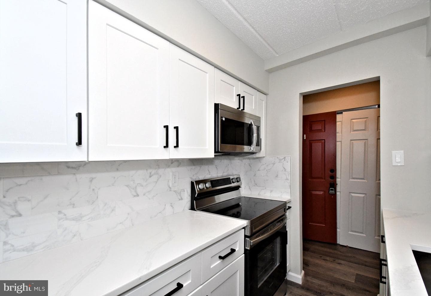613 Washington Place #13 photo 30