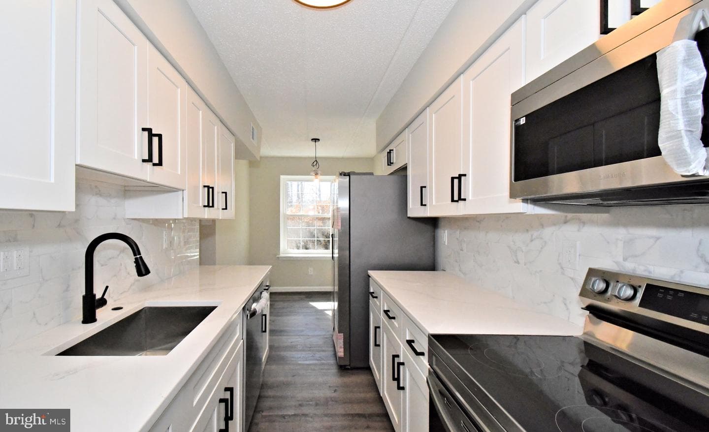 613 Washington Place #13 photo 35