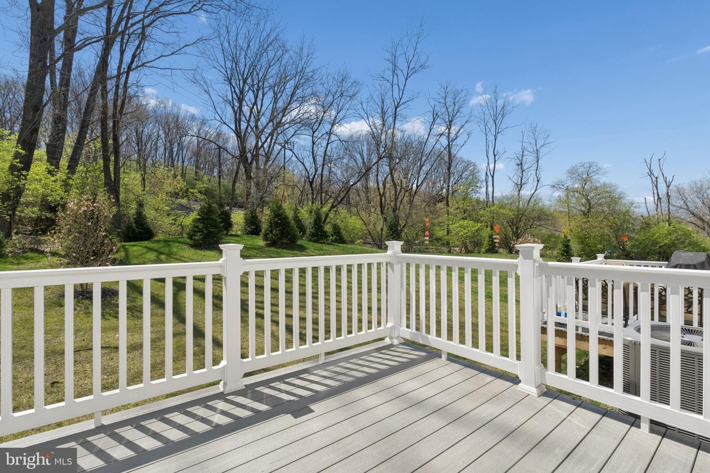135 Four Leaf Drive photo 10