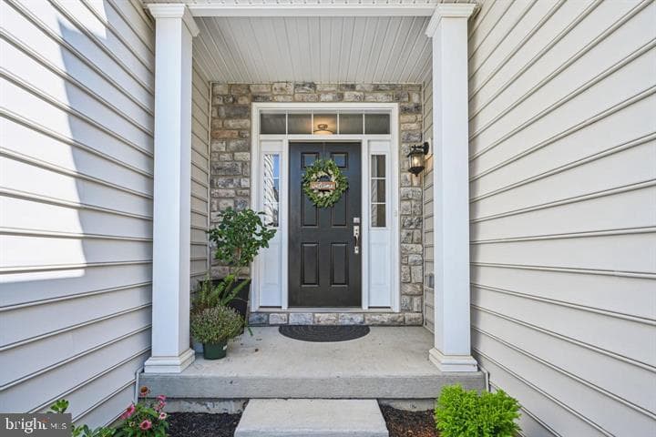 41 Midsummer Drive photo 2