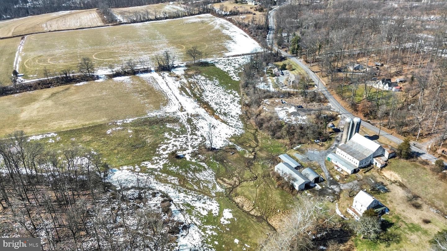 1250 New Philadelphia Road photo 24