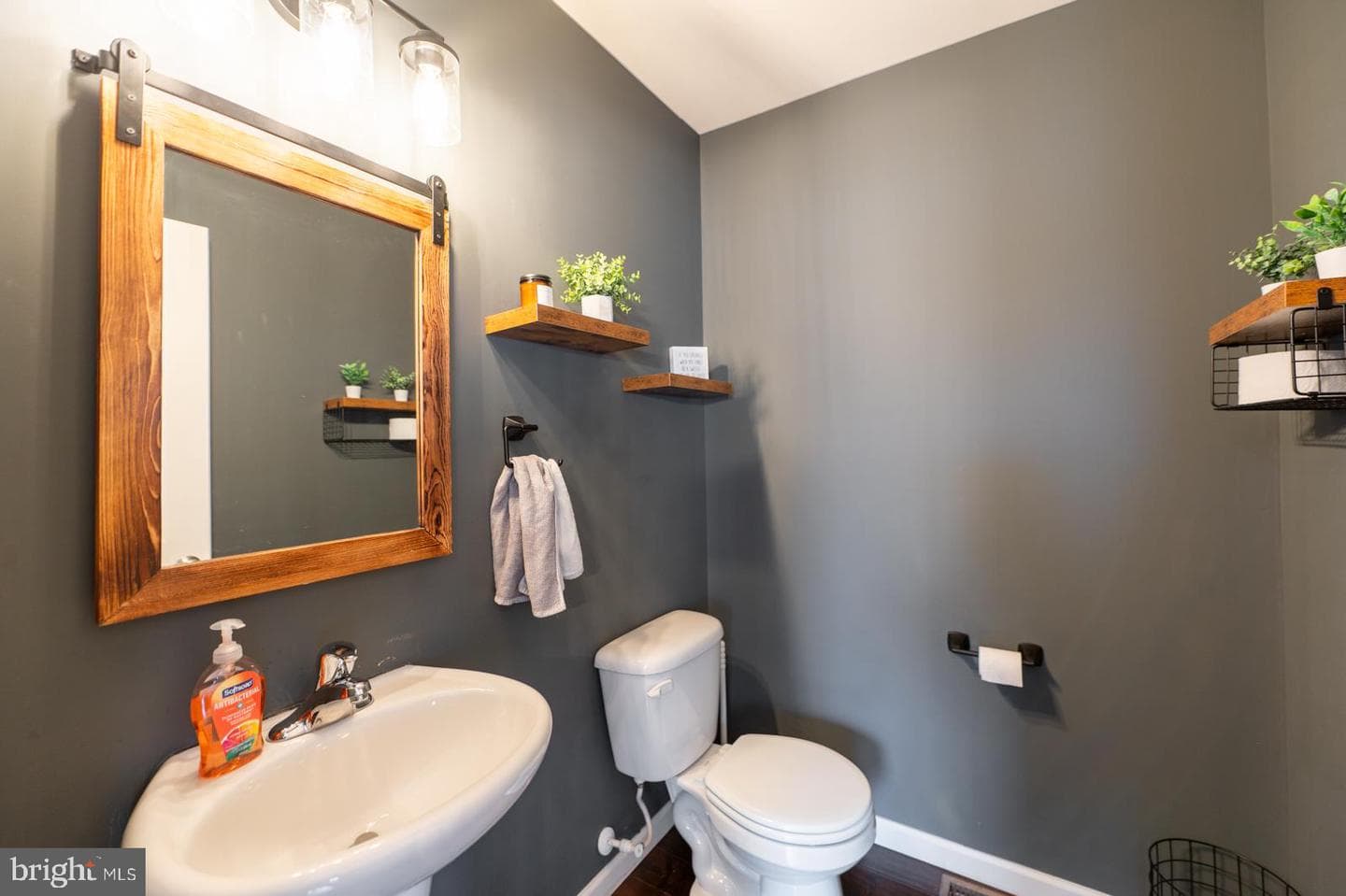 100 N Harner Boulevard photo 34