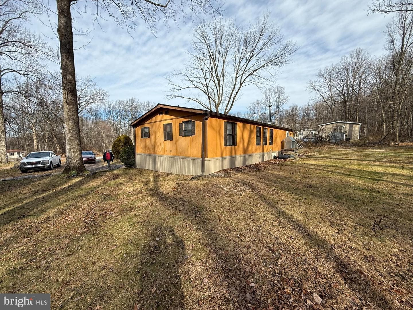 115 Spring Hill Lane photo 6