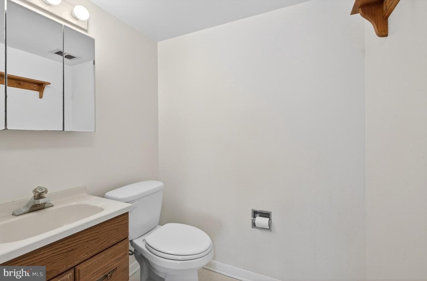 1072 Forest Road photo 57