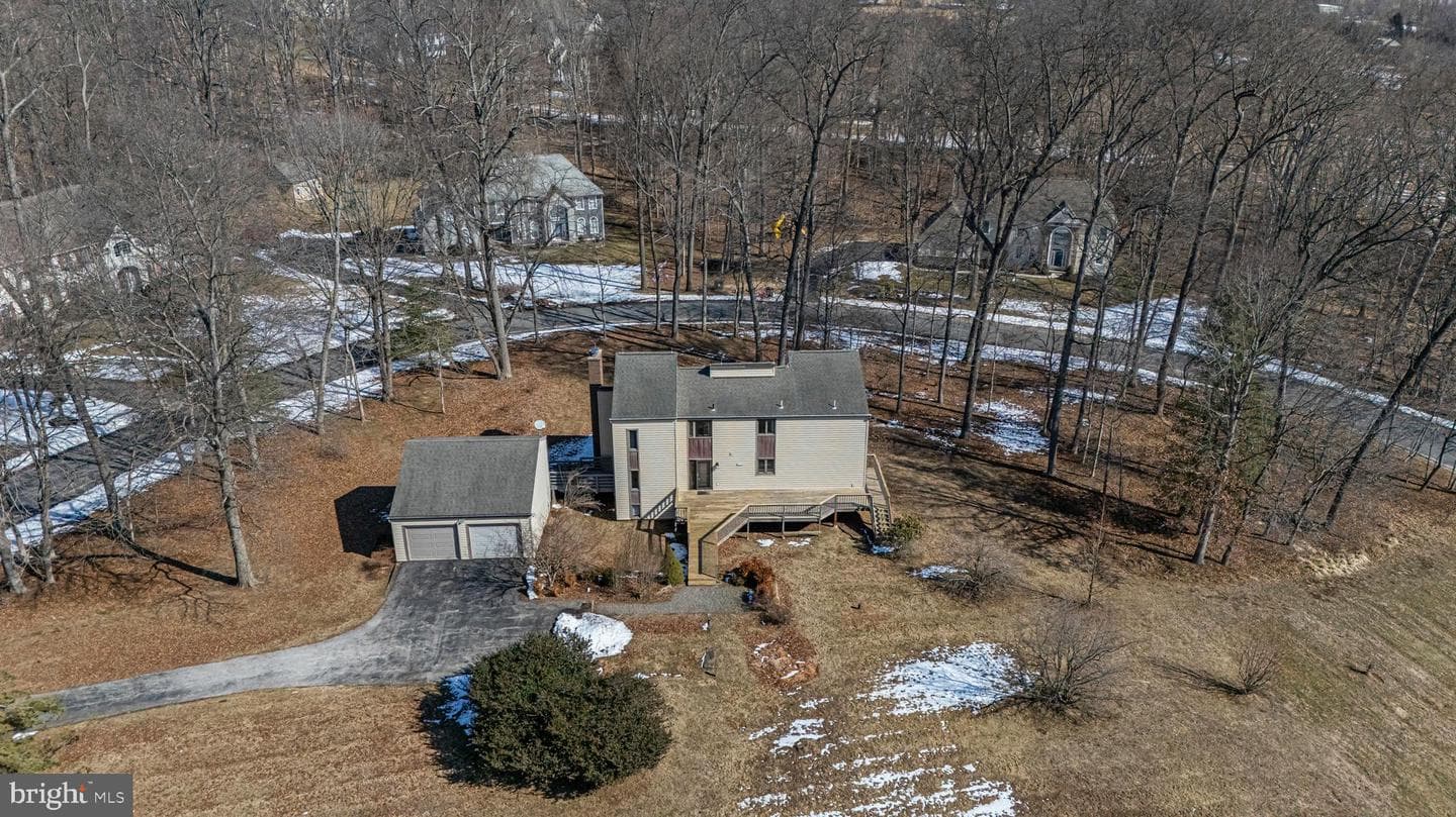 1072 Forest Road photo 81