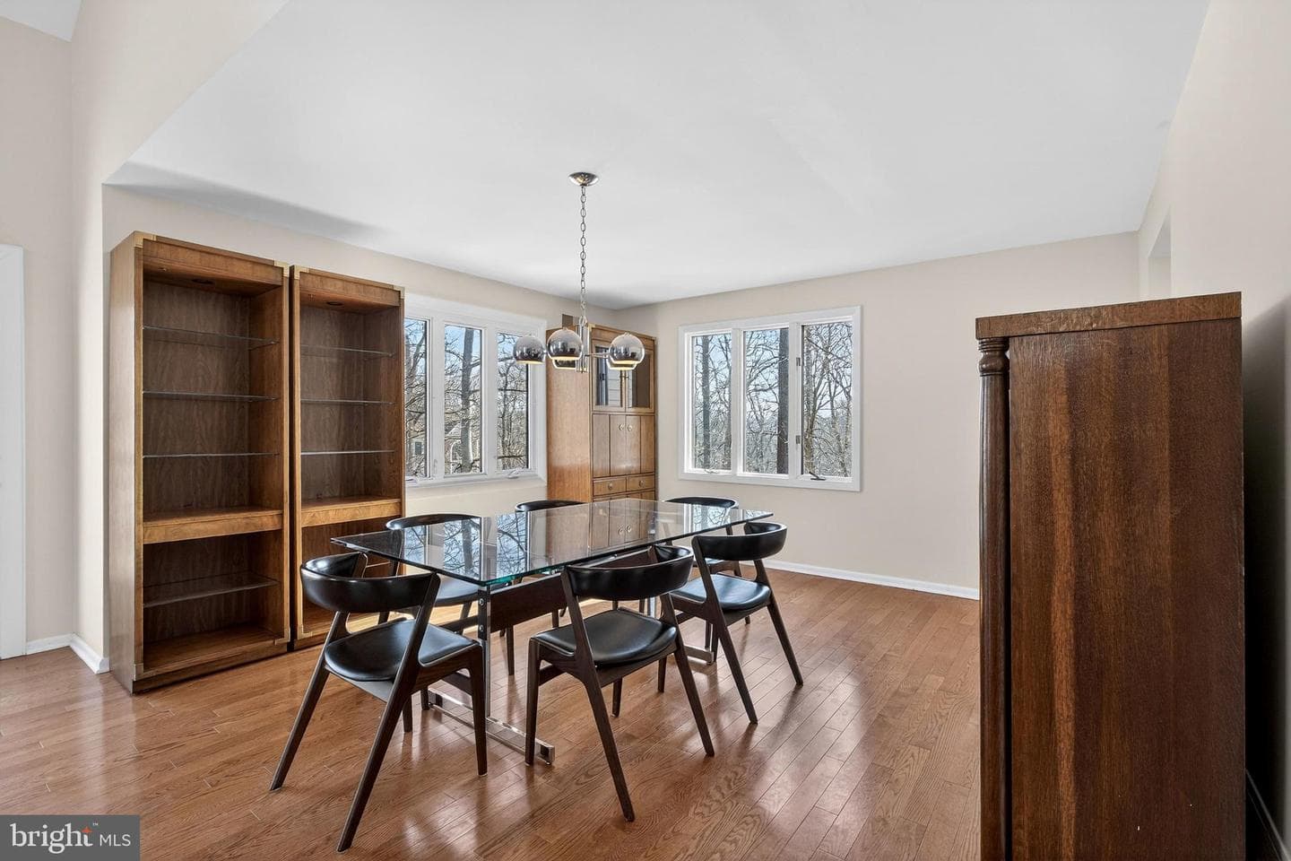 1072 Forest Road photo 9