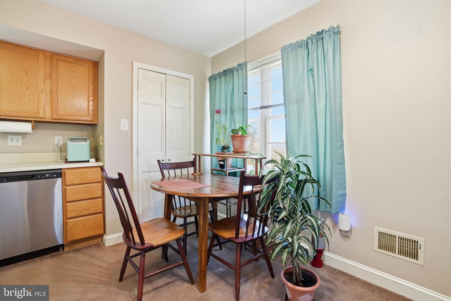 55 Lakeview Drive photo 46
