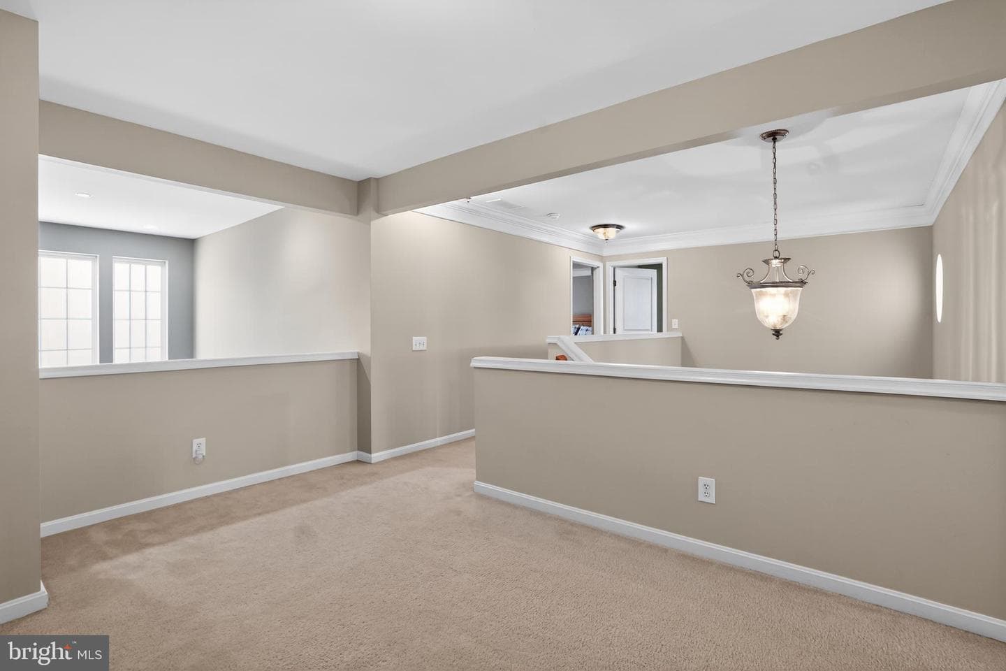 694 Churchill Road photo 29