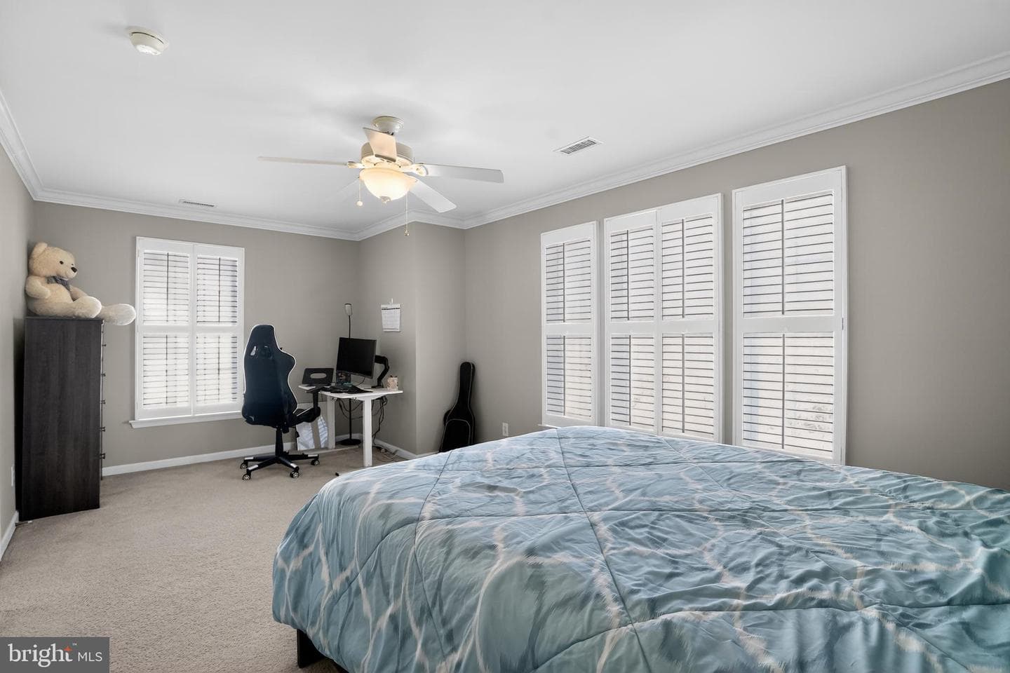 694 Churchill Road photo 37