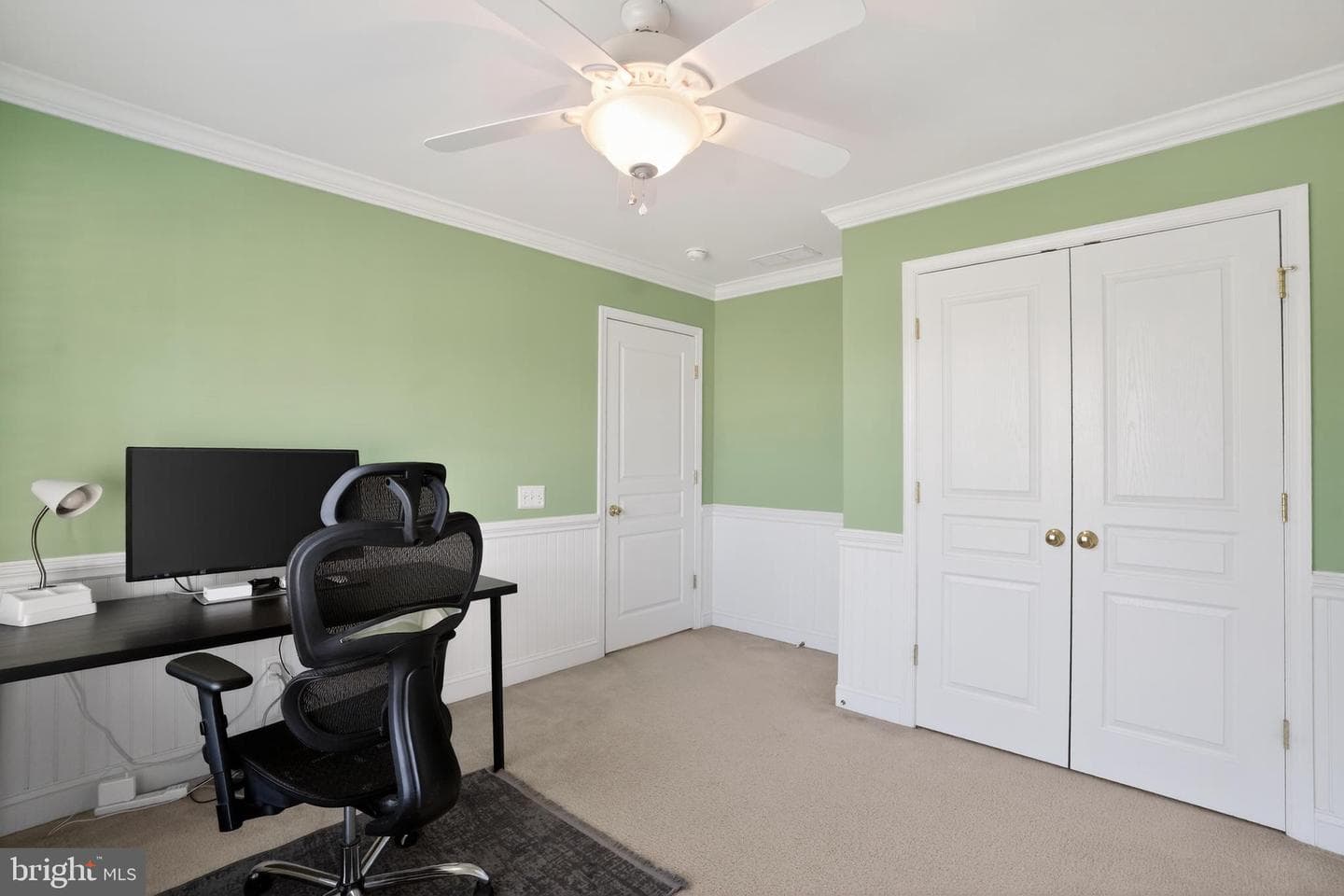 694 Churchill Road photo 38
