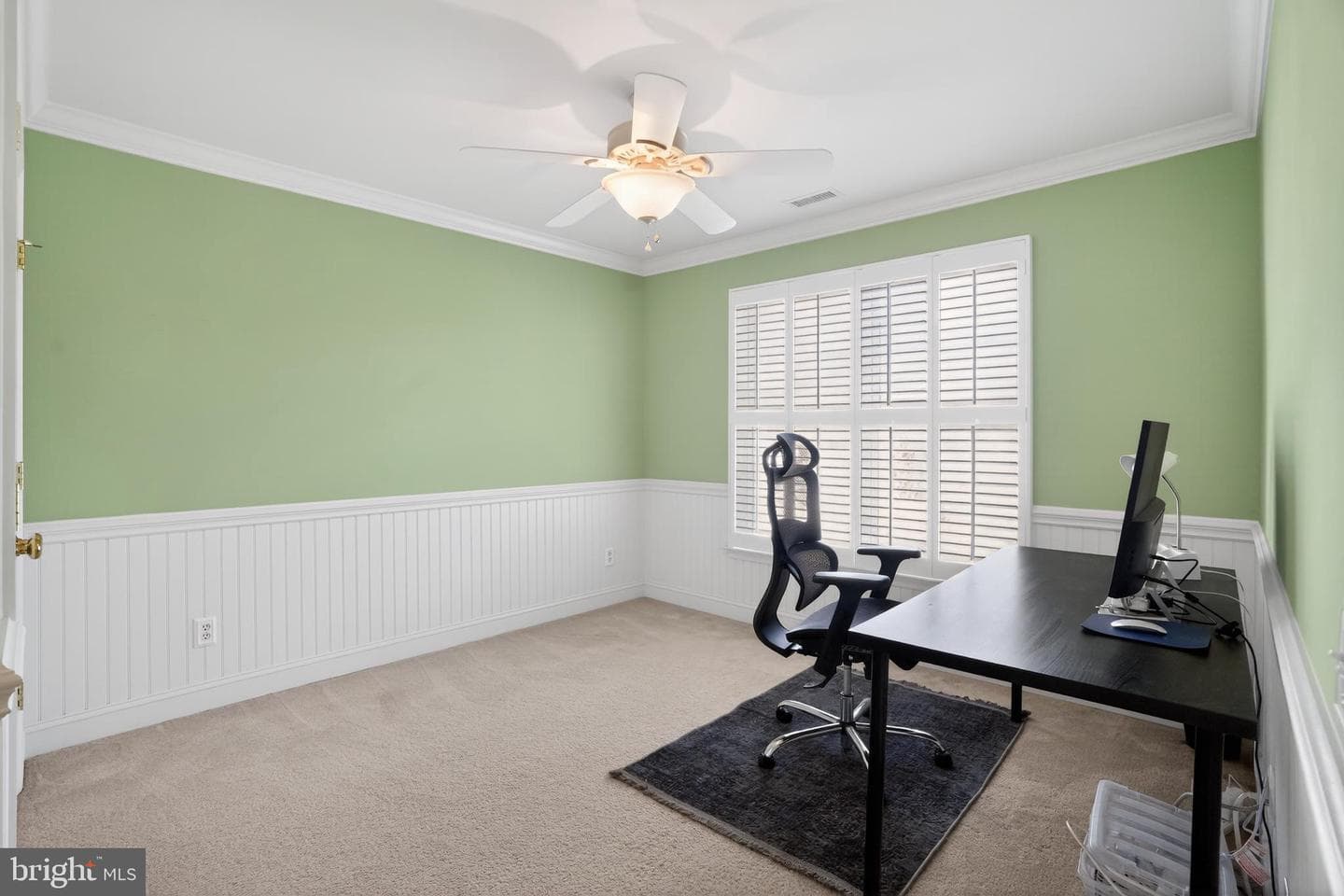 694 Churchill Road photo 39