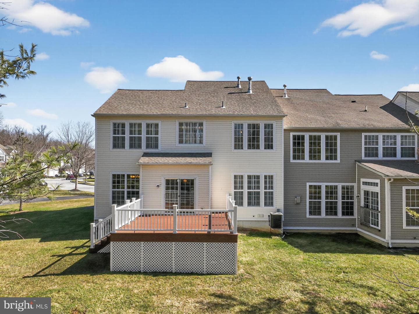 694 Churchill Road photo 43
