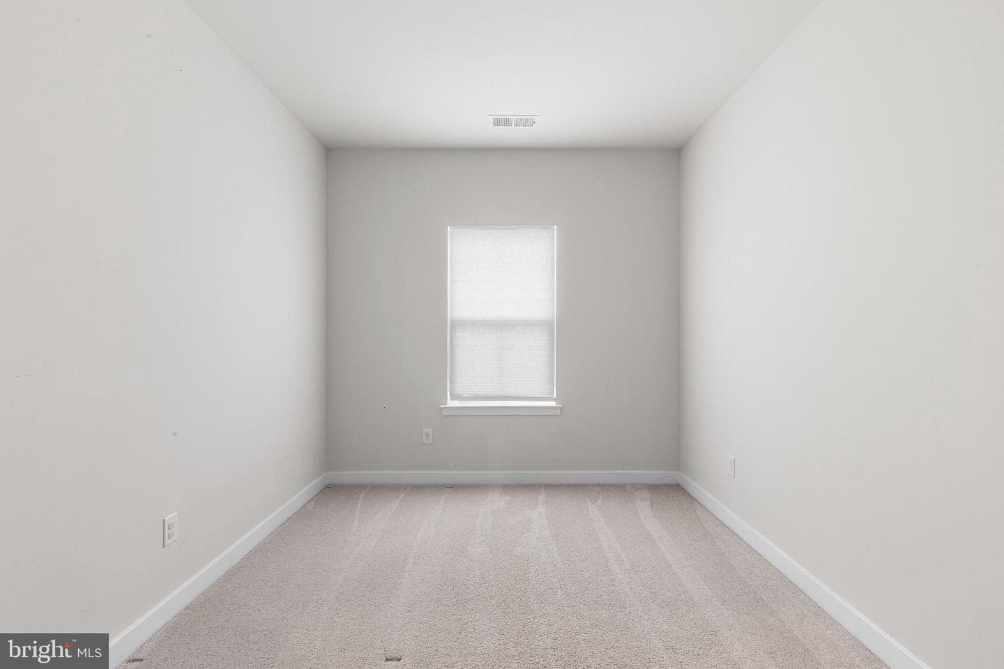 612 Holywell Drive photo 24