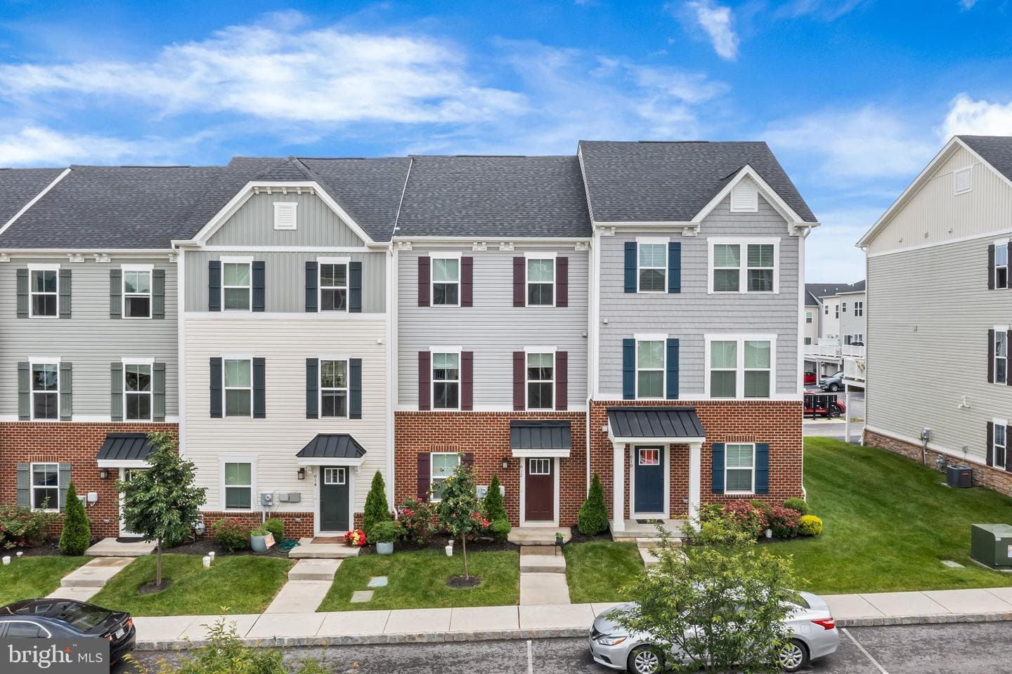 612 Holywell Drive photo 40
