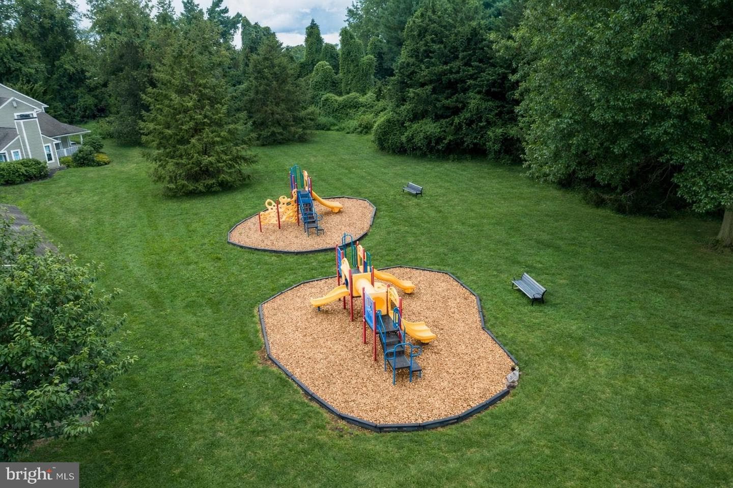 794 Scotch Way photo 4