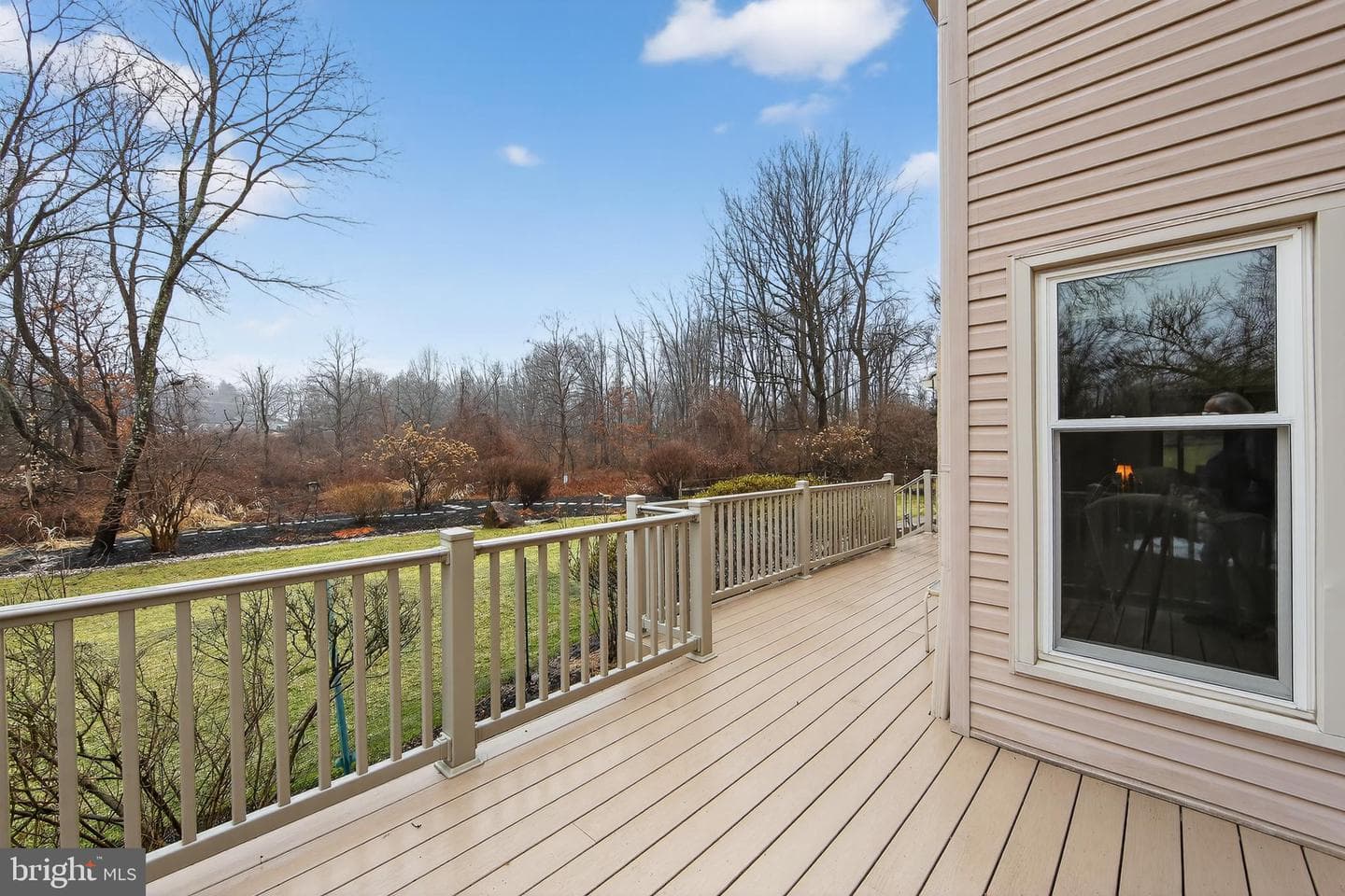 1533 Glenmont Lane photo 17