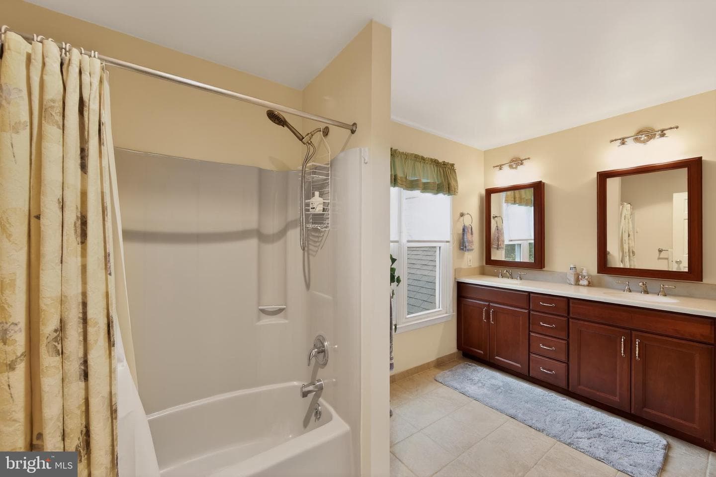 1533 Glenmont Lane photo 45
