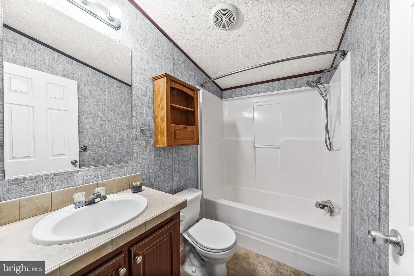 212 High Point Lane photo 16