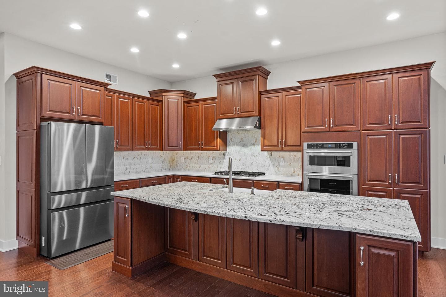 735 Appaloosa Road photo 16
