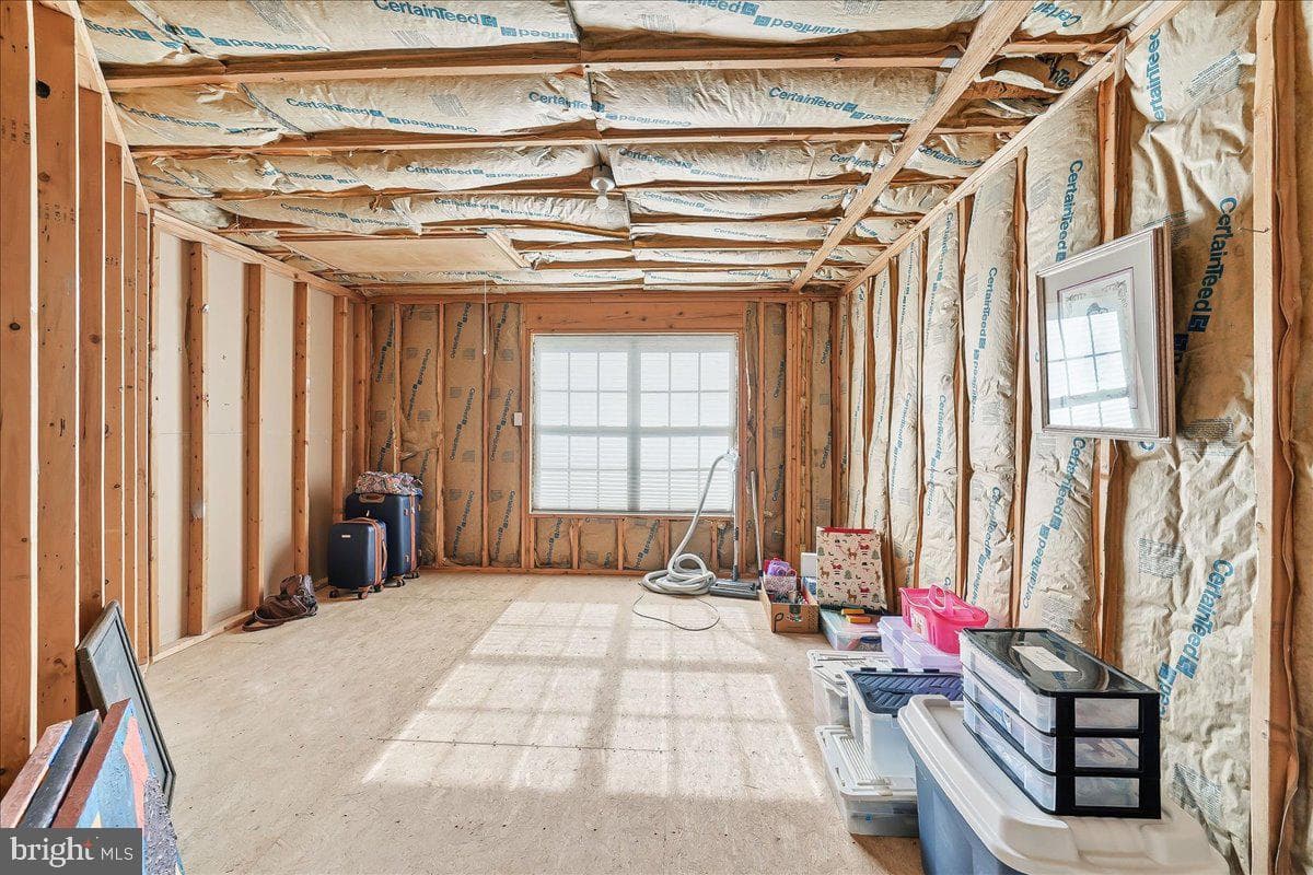 403 Winterberry Drive photo 32
