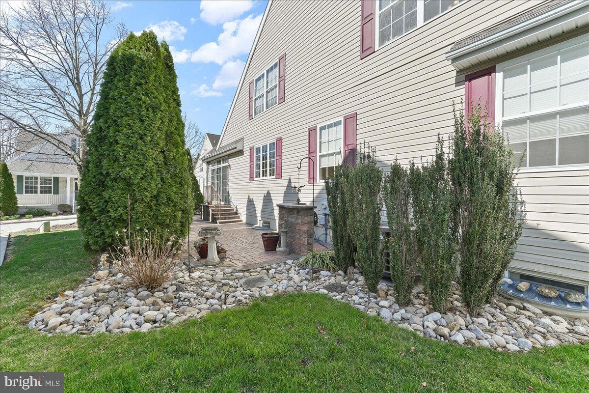 403 Winterberry Drive photo 39