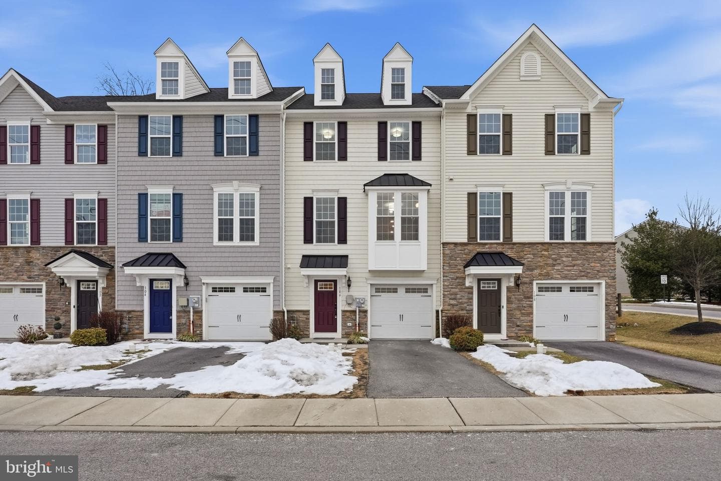 106 Cricket Drive photo 1