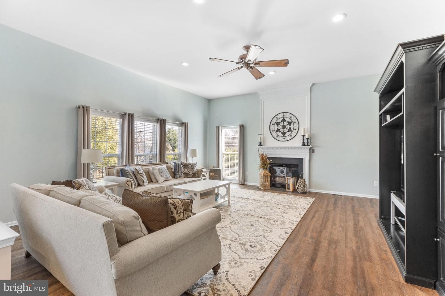 212 Eagle Glen Drive photo 14