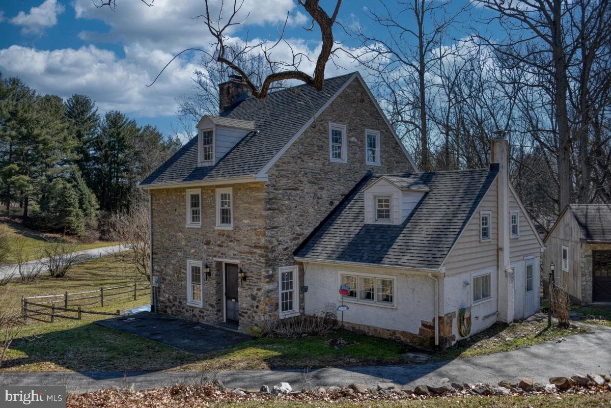 650 Spruce Drive photo 32