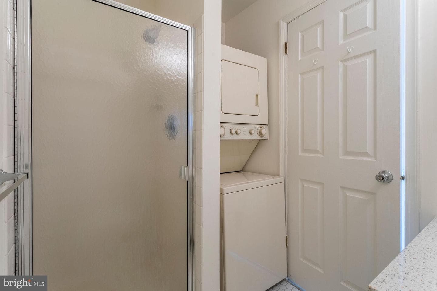 633 Washington Place #33 photo 21