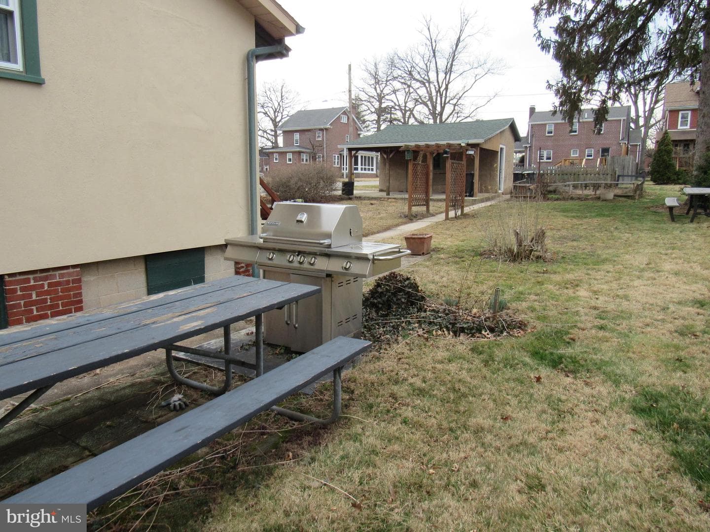 136 4th Avenue photo 25