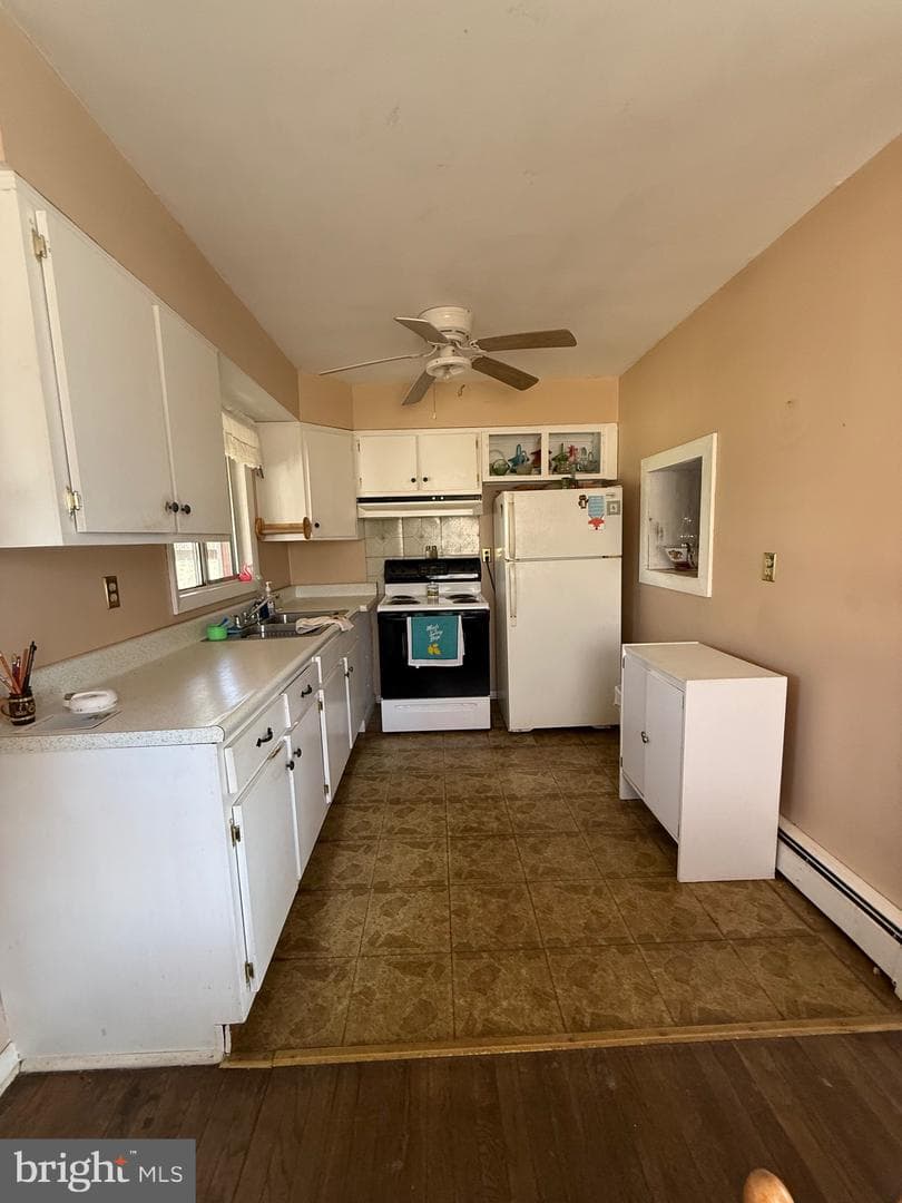 283 Kelton Road photo 12