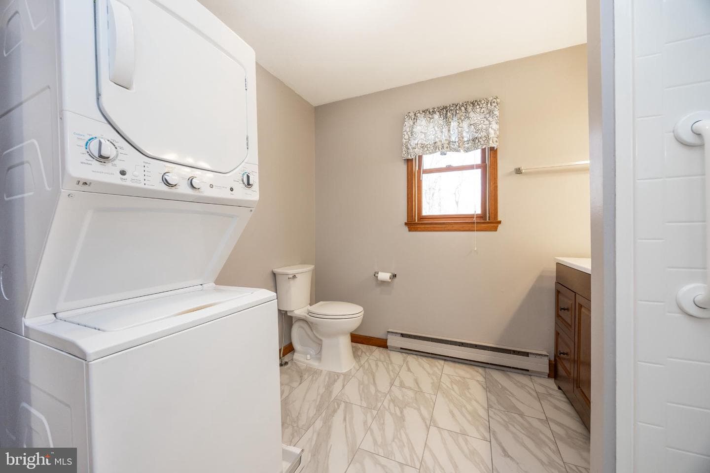 906 Heather Lane photo 21
