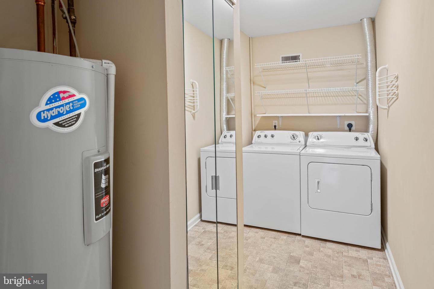 135 Village Way #5b photo 21