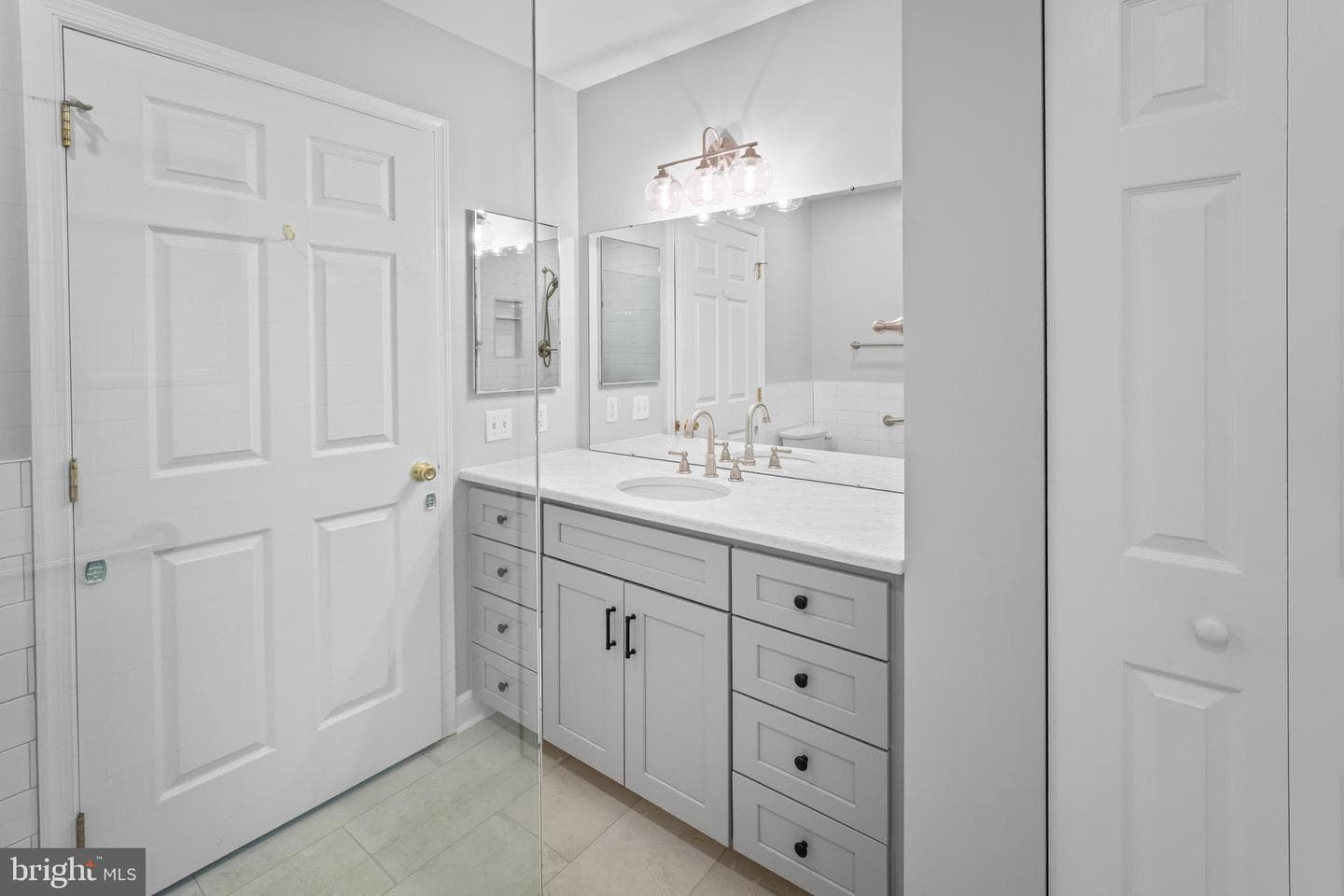 135 Village Way #5b photo 33