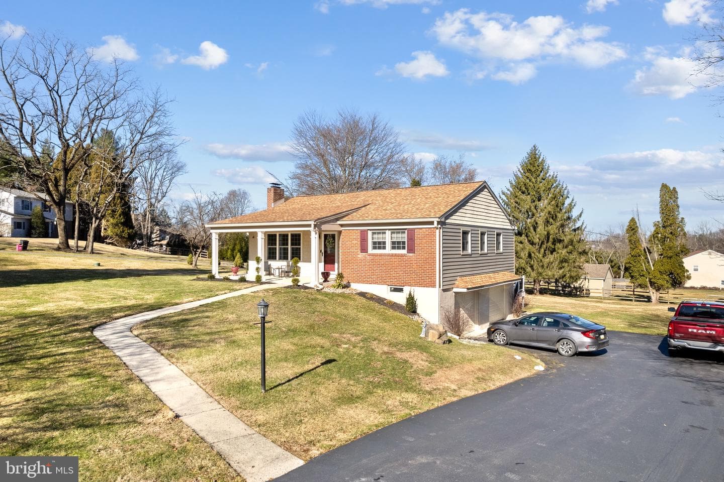 209 Cheyney Drive photo 3