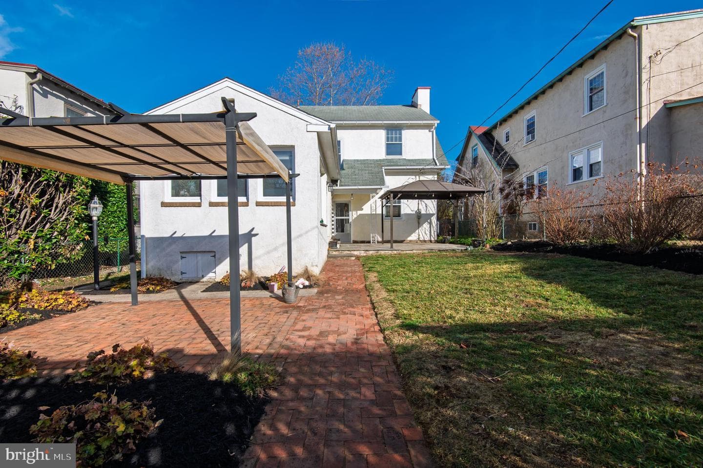 416 W Barnard Street photo 6