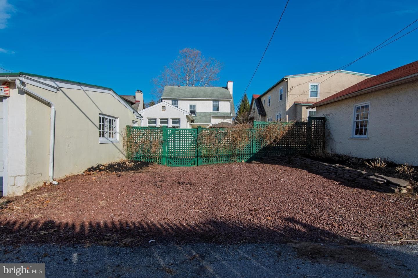 416 W Barnard Street photo 8