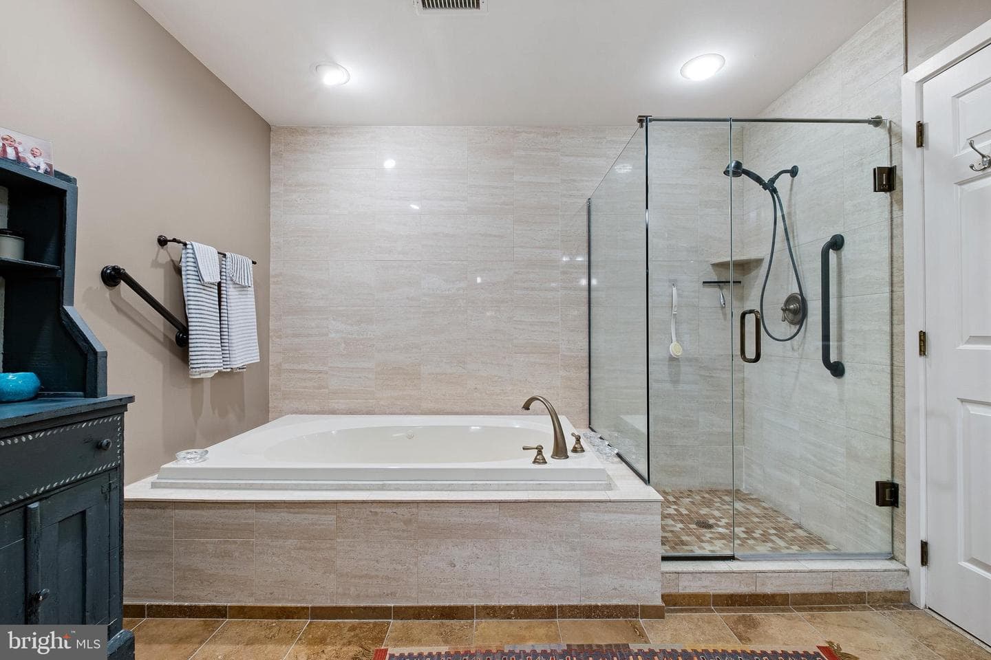 47 Clifton Drive photo 7